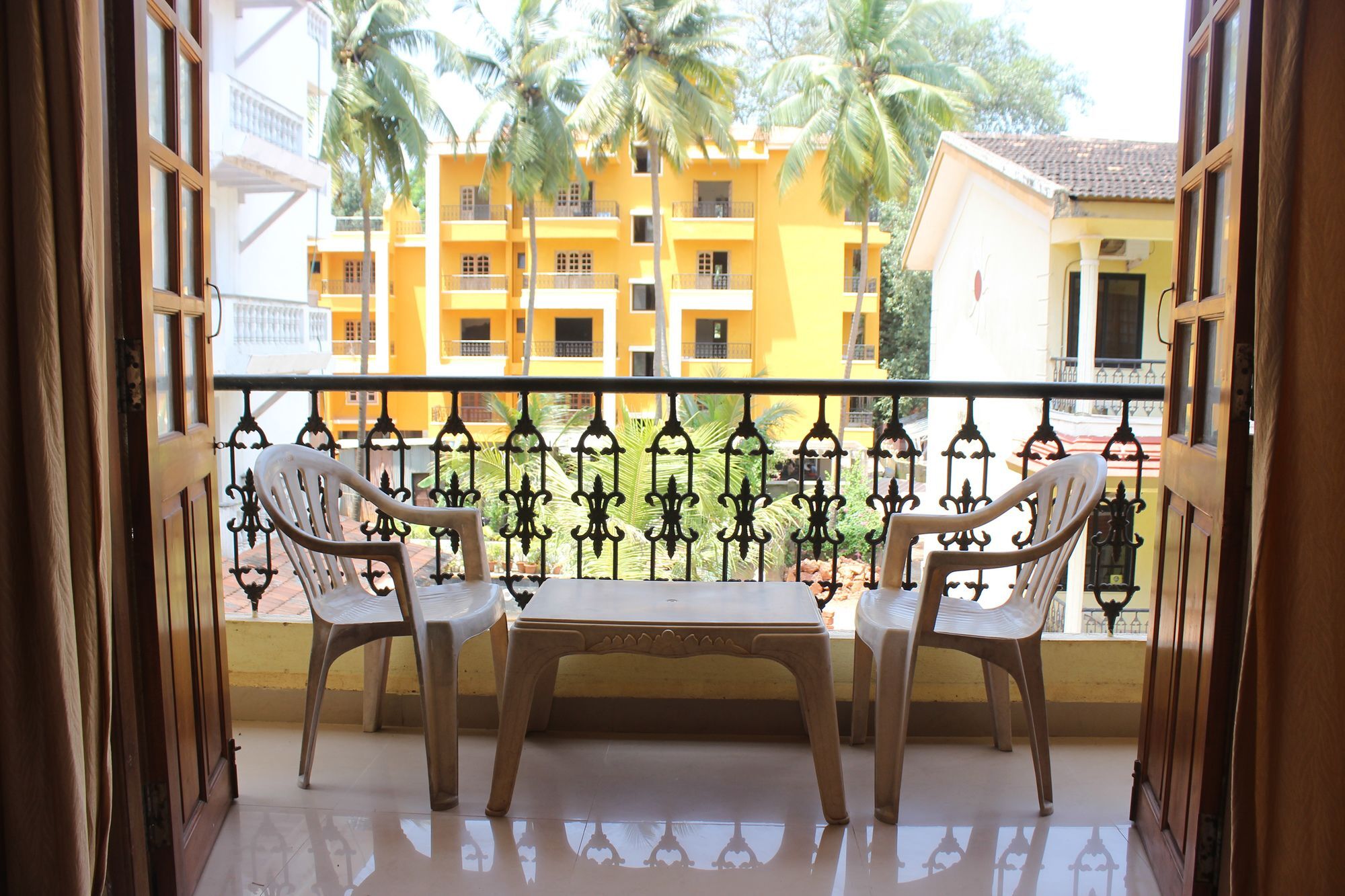 Oyo 7333 V Palms Hotell Candolim Eksteriør bilde