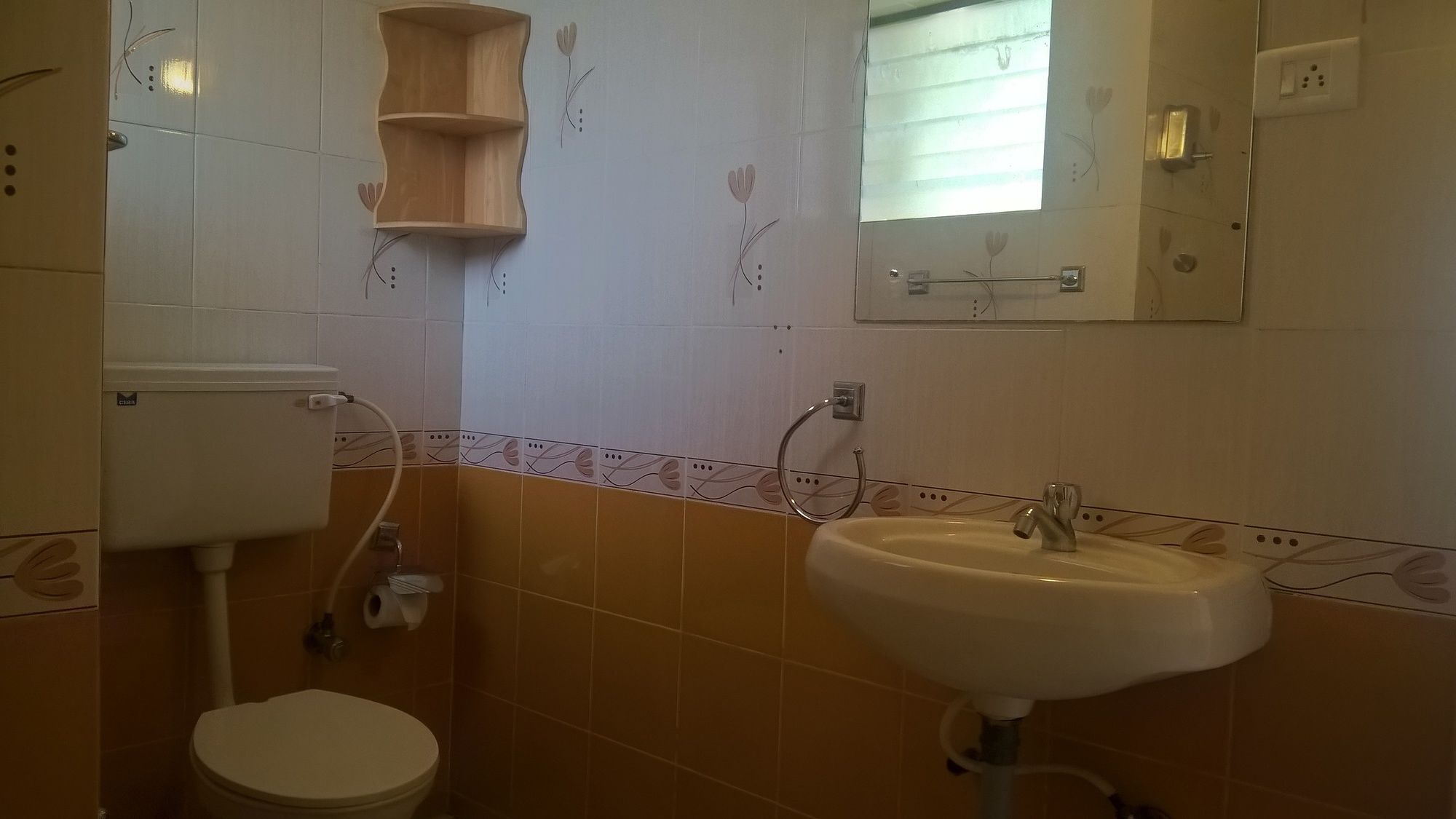 Oyo 7333 V Palms Hotell Candolim Eksteriør bilde